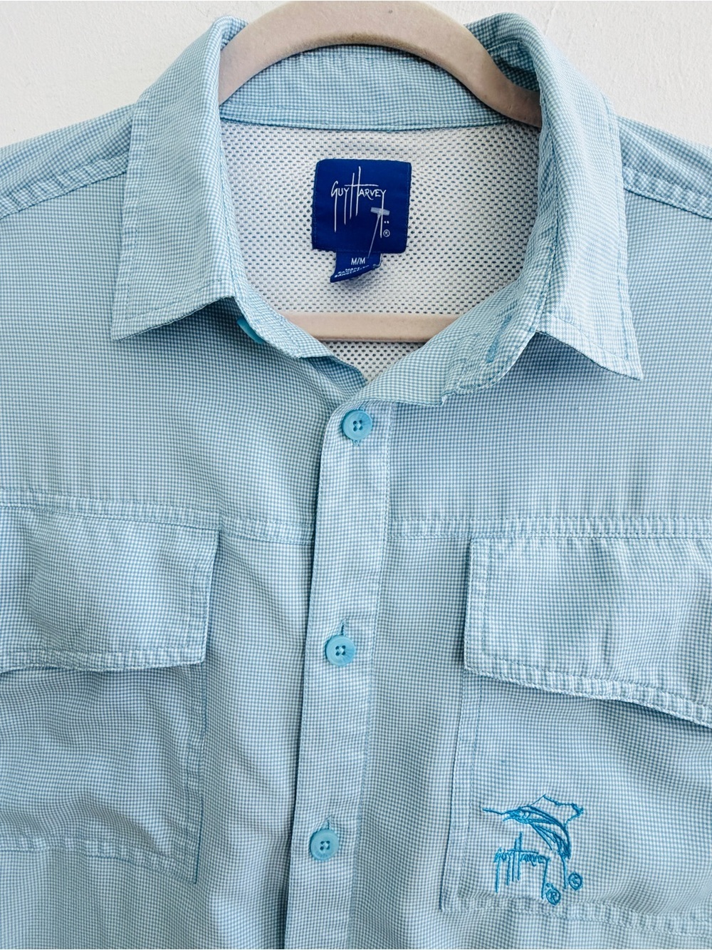 NEW Guy Harvey Mens Fishing Performance shirt Medium Vented Back Button Up UPF40